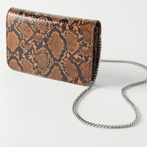 Urban Outfitters Crossbody faux snakeskin bag - Picture 2 of 7
